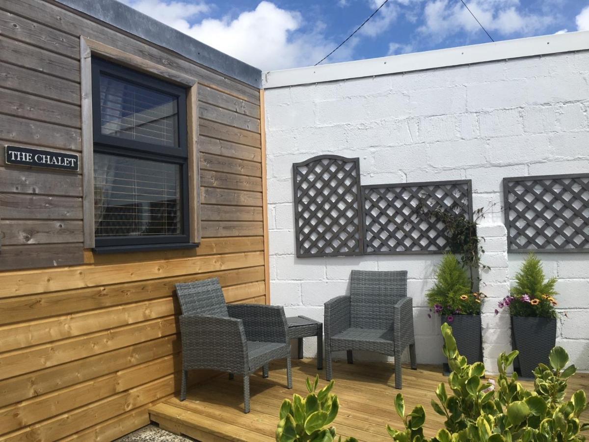 1-Bedroom Chalet With Parking On Site Looe Bagian luar foto